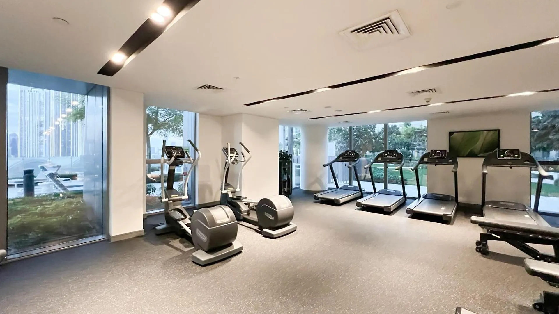 Luxe 1Br With Full Burj Views And Dubai Mall Access 0*,