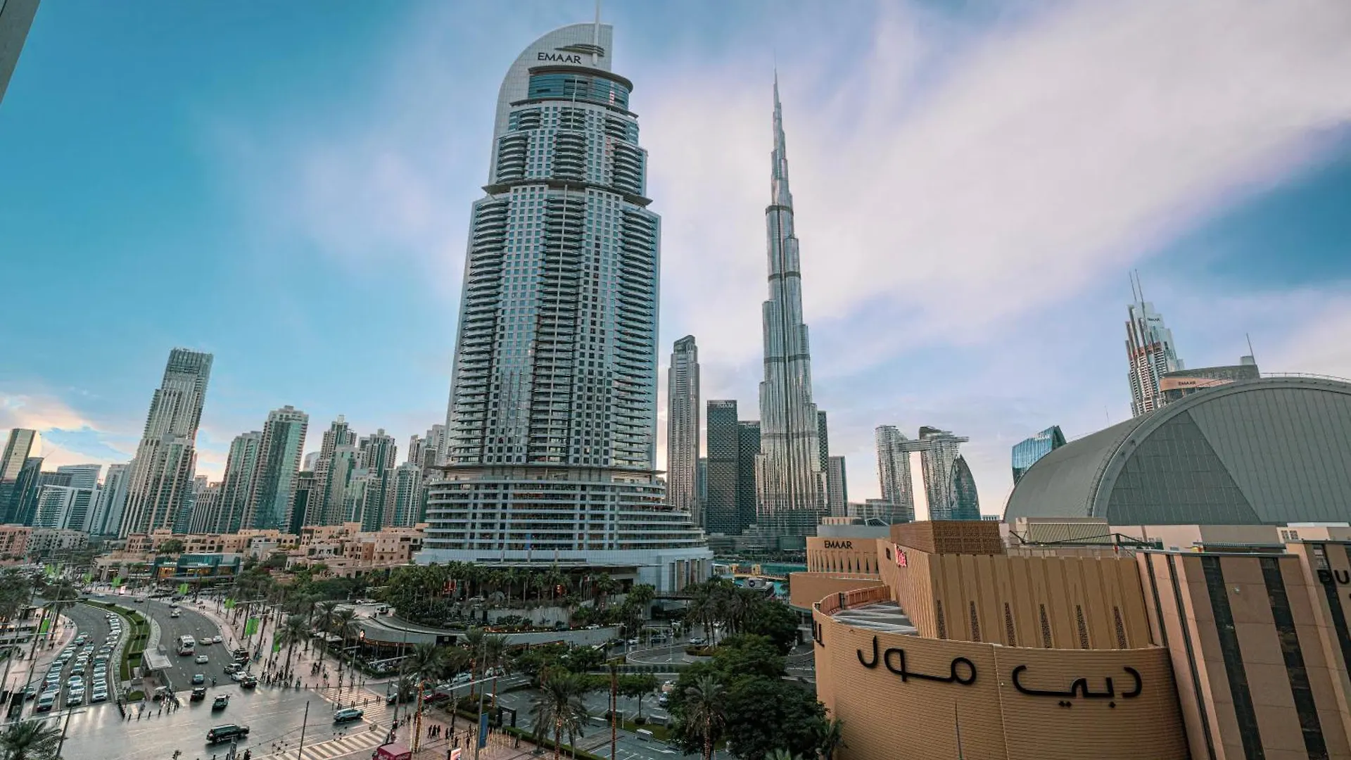 Luxe 1Br With Full Burj Views And Dubai Mall Access Lägenhet